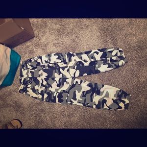 Fashion nova camo cargo pants